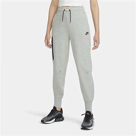 passende hose zu nike damen